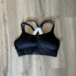 UNDER ARMOR SPORTS BRA